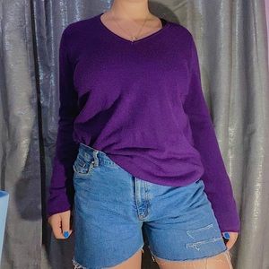MEDIUM PURPLE V-NECK LONG SLEEVE